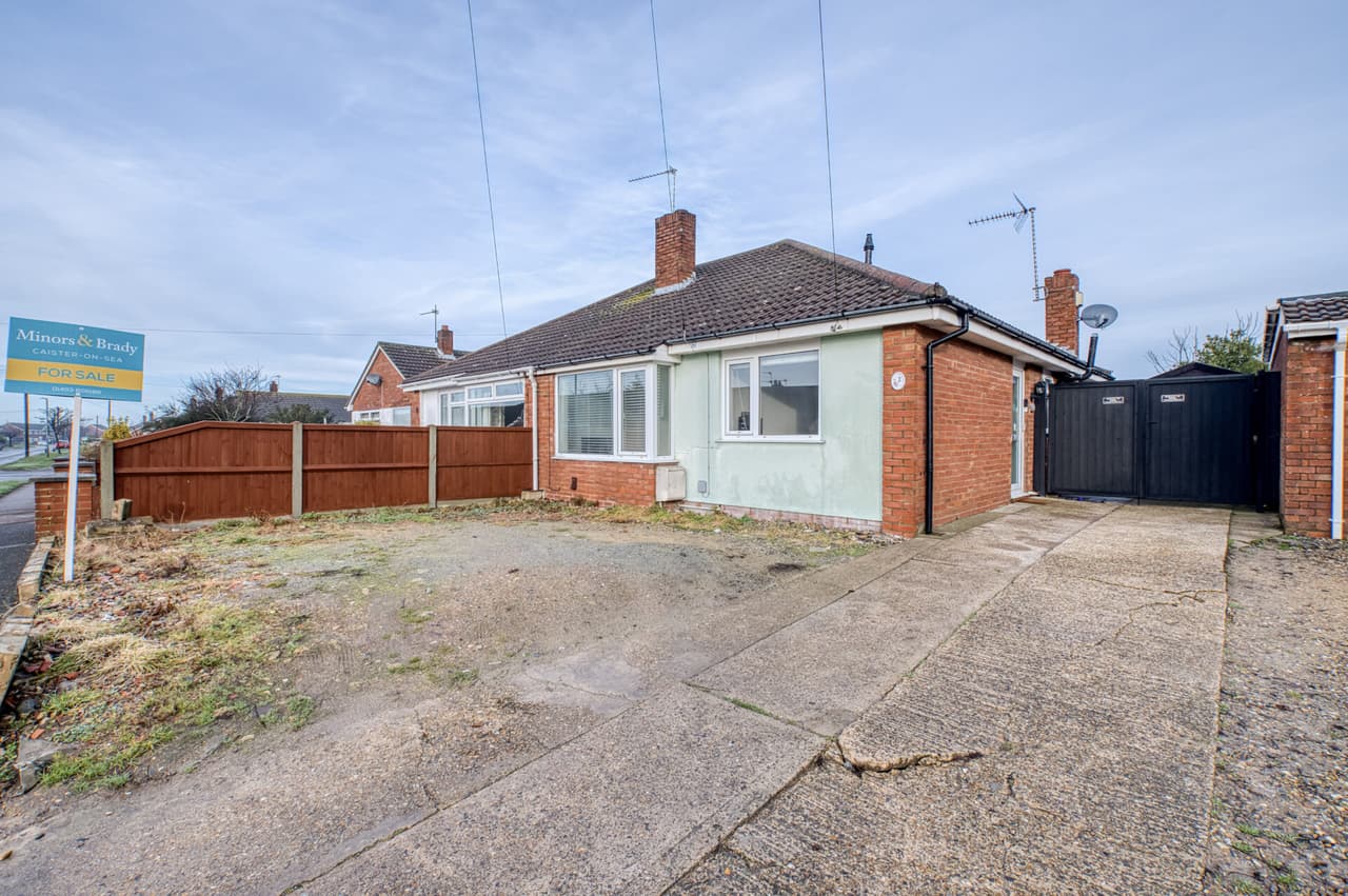 Willow Avenue, Bradwell