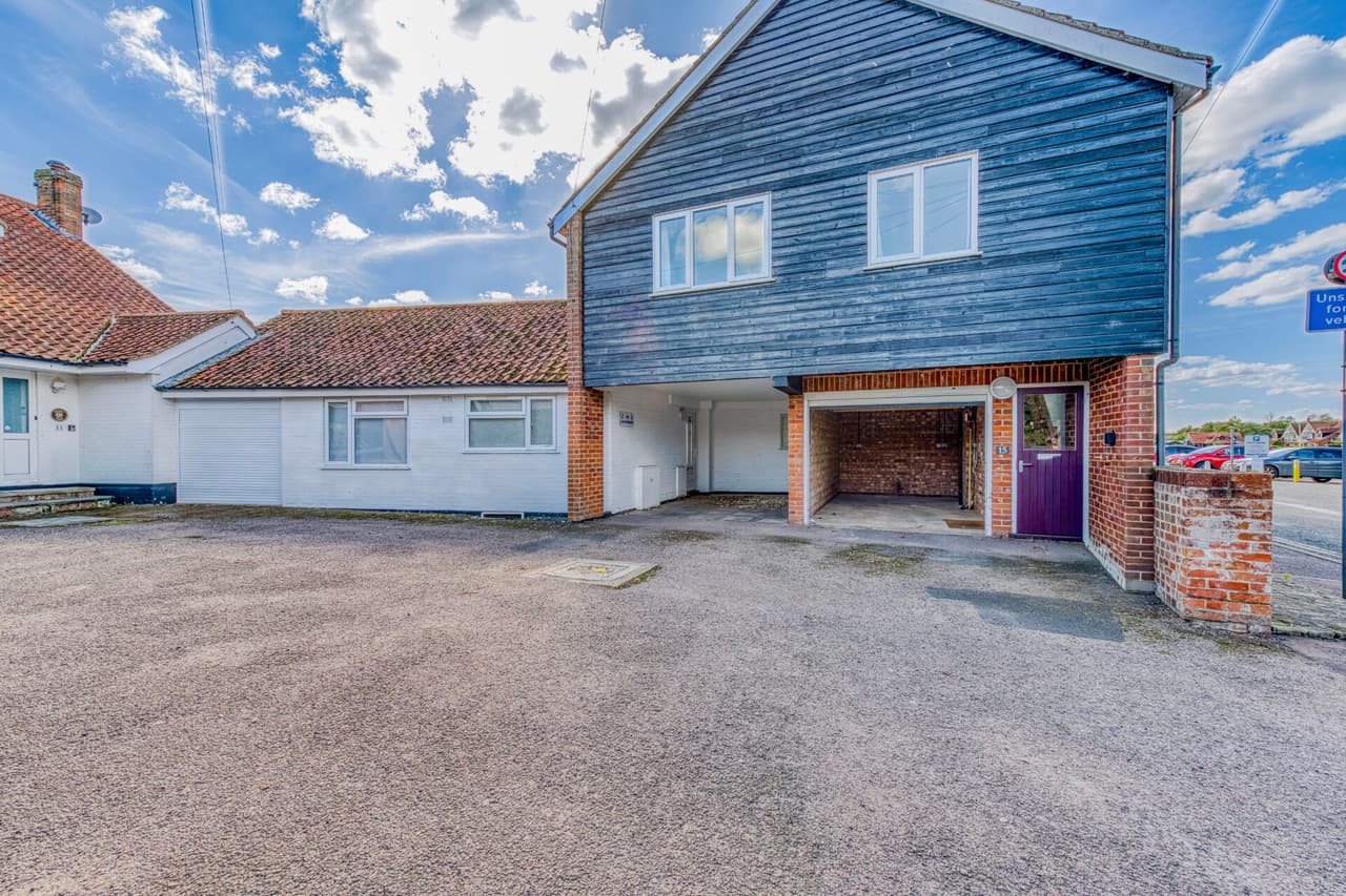 Lower Street, Horning