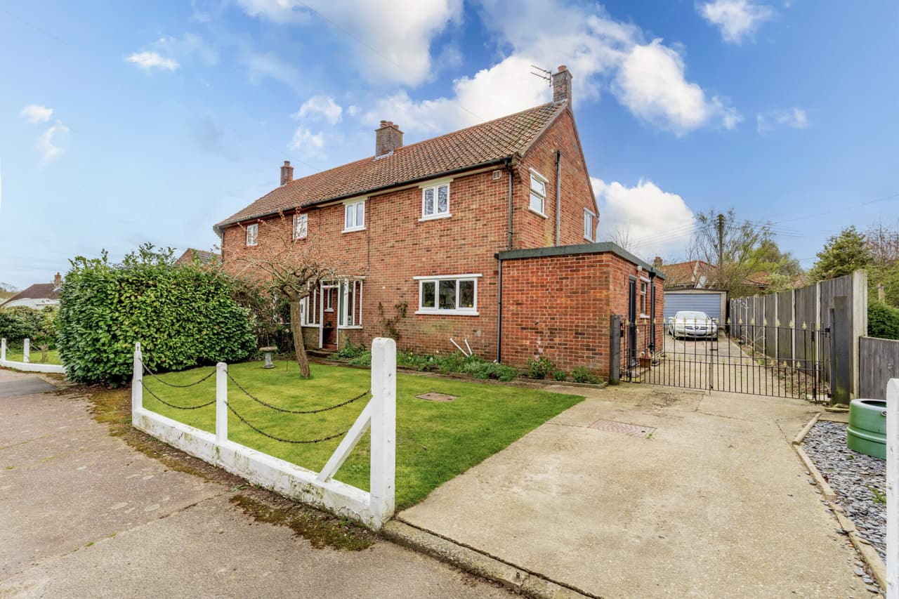 School Close, Kenninghall