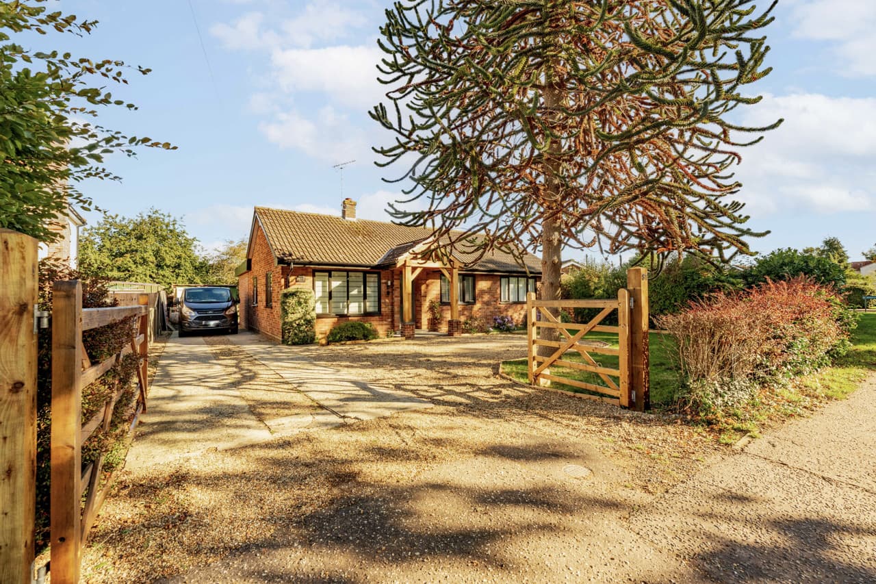 Dereham Road, Mattishall
