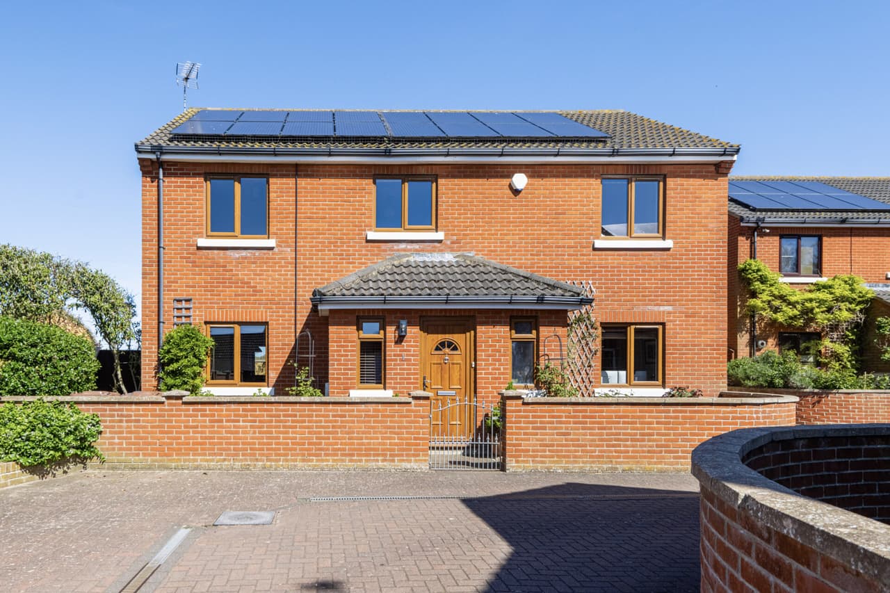 James Gray Close, Winterton-On-Sea