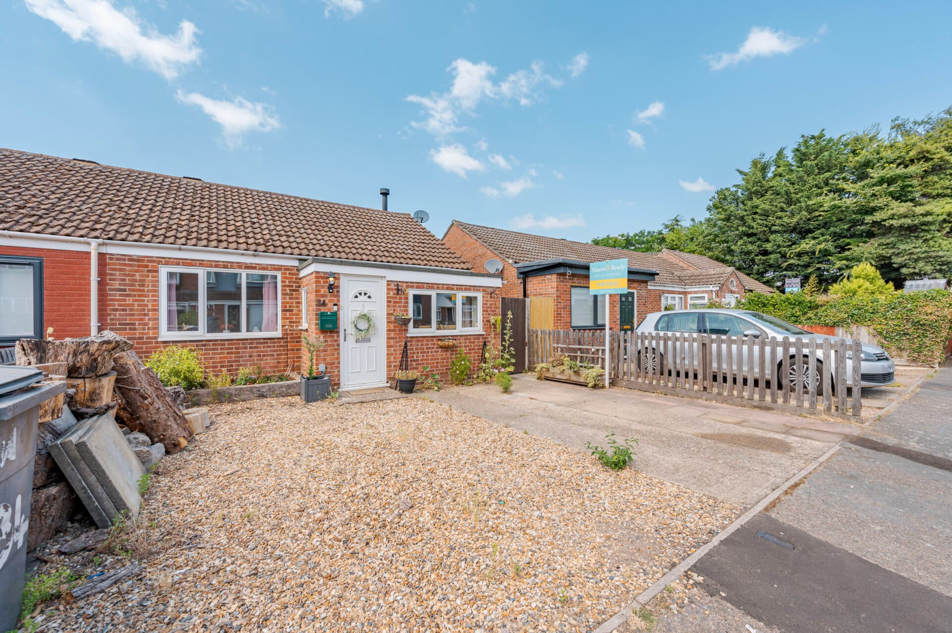 Laburnum Close, Red Lodge