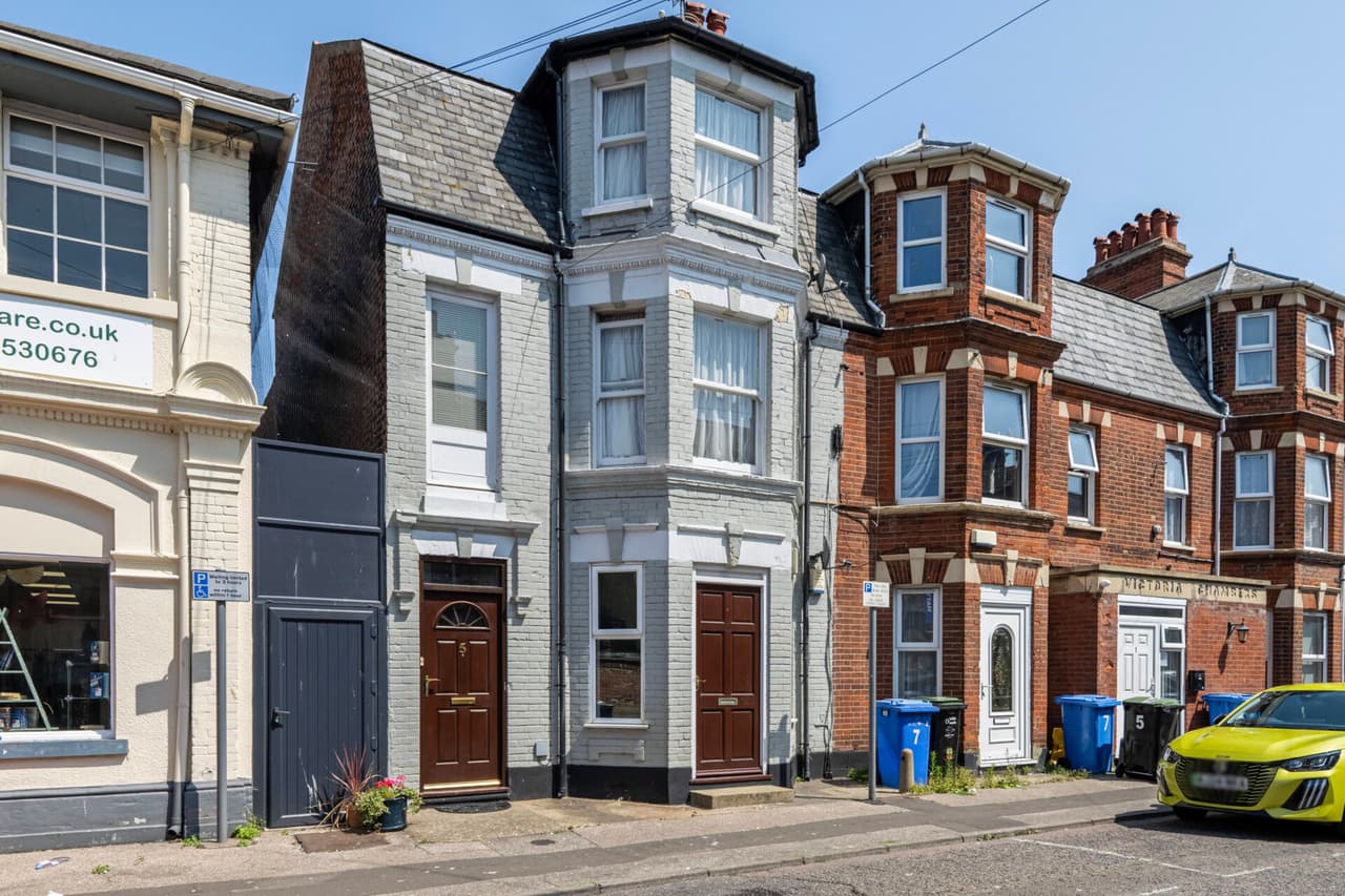 Beach Road, Lowestoft
